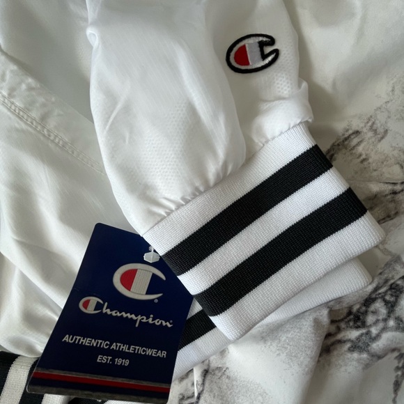 BRAND NEW!! Champion Windbreaker Shirt - Picture 2 of 2